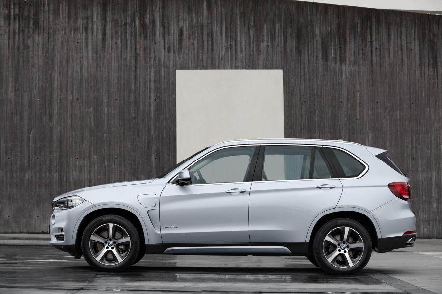  BMW X5 xDrive40e 2015 года  (фото 20 из 61)